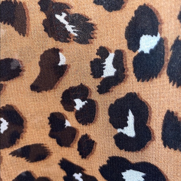 Leopard Print Tie-Front Blouse 🐆🤎 - Picture 5 of 16